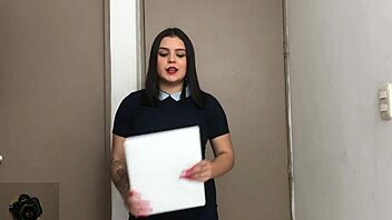 Mommy asks, 'flash for good grades?'