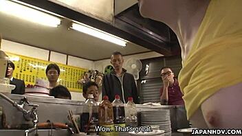 เย็ดแม่ครัวในครัวด้วยแอ็กชั่นเอเชียฮาร์ดคอร์! 🔥