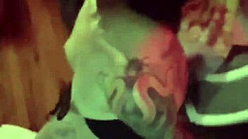 Beautiful tattooed girlfriend Sandraxo1 gives blowjob while bound in bondage