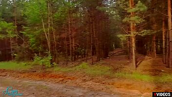 Cum floods my pantyhose after some intense rough rubbing.