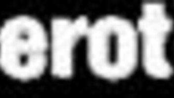 Sapphix Bawa Sampling Memek Lesbian Menggoda dengan Jilat dan Sepak Teruna!