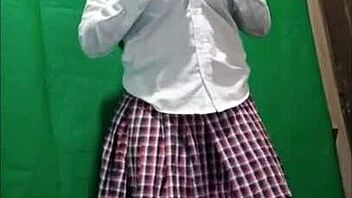 los estudiantes han caido tan bajo que ahora hacen porno para aprobar mujer estudiante seduce a su profesor enviandole porno casero de sus hermosas tetas y vagina jugosa porno real casero gratis