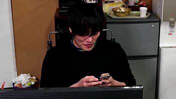 what's up with this korean girl's past?