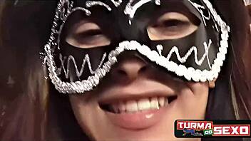 milf casada encontra amigo só para se divertir