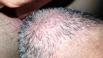 licking my wife's sweet pussy 😋