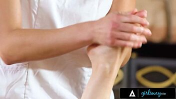 Oiled up beauty Andi Rose gives a hardcore massage