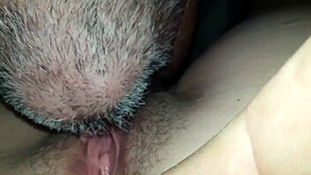 licking my wife's sweet pussy 😋