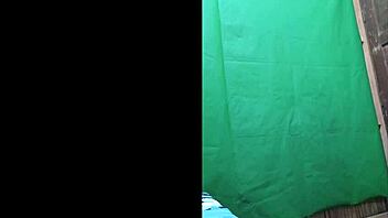 los estudiantes han caido tan bajo que ahora hacen porno para aprobar mujer estudiante seduce a su profesor enviandole porno casero de sus hermosas tetas y vagina jugosa porno real casero gratis