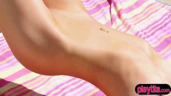 Look at my newest fav teen 18+ chick's body