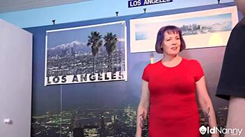 Milf With Natural Tits Masturbating - Agedlove