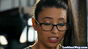 Spex Lesbian Teen Scissoring Gorgeous Milf with Passion