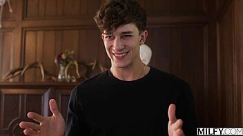 I got so horny and masturbated waiting for my boyfriend to come home