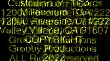 I'm so drawn to Siyah, the stunning black tgirl solo star