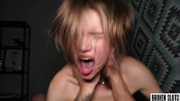 Rough sex and squirting orgasms in hot hentai videos