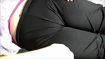 Cum On Cameltoe Yoga Pants