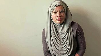 Hijab Cosplay Milf Gets Face Fucked