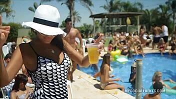 Docean Nicki Hunter and Diana Prince in Anal Action