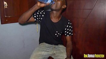 Hey, How Did Regae Star Woe Alhaja and Cum on Her Sexy Ebony Ass While She Screamed?