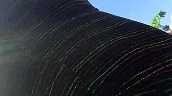 Crazy Bitch Twerks Her Big Ass Outdoors