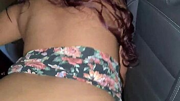 I seduced the uber driver and he let me fuck him in public without a condom for a free ride, squirting everywhere!