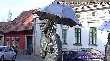 i'm squirting pussy in very public outdoor