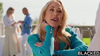 Blacked bosslady Brandi handles two BBCs at hotel vixen 🔥