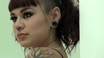 Fetish slut deepthroating goth emo punk blowjob 😜