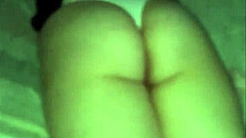 encuentro a mi cuñada en su habitación termino follándomela y corriéndome en su boca la muy puta me pide más y más blowjob porno hd latina puta cachonda corrida en la boca pov