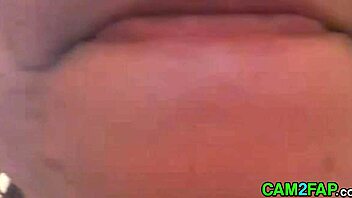 Webcam 105 Features French Amateur Fingering in Close-Up Action