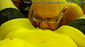 Hell yeah, husband dives deep between wife’s spread legs!  