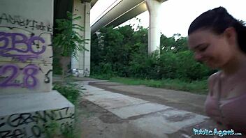 Public Agent Kiara Flow Flaunts Sexy Legs, Bangs Hard Outside!