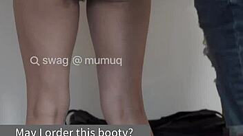 Taiwanese Delivery Girl Mumuq Offers Top-Rated Personal Service