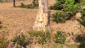 strangers fuck teen girl in the river roughly!