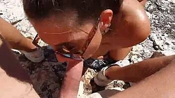 Quick Sex with Hot Teen 18+ on Public Beach POV 😈