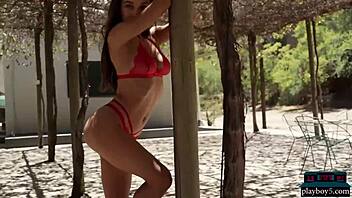 Gorgeous brunette milf Gloria Sol stuns as the hottest babe. This Russian model’s outdoor allure is pure magic.