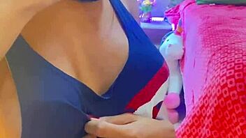 Adoro Ser Ativa Na Cama Louca Para Chupar Um Vizinho