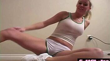 Allie健身大奶挑逗，太他妈性感！