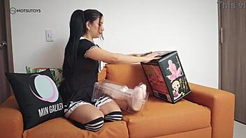 check out motsutoys unboxing the jackpot slut queen doll