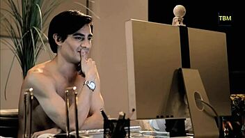 Amateur lesbians on webcam with big tits 😍