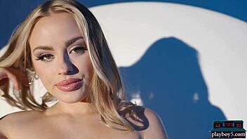 Old blonde bombshell undresses for Playboy's camera solo