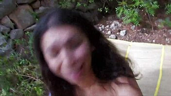 Yo, wanna see this French amateur get slammed outdoors?