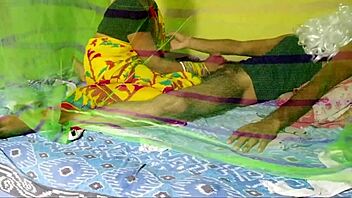 Married bahu gets shocked and fucked by her sasur