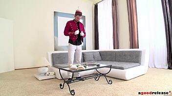 I, anal lover Aurelly Rebel, got fuckd balls deep in hotel threesome