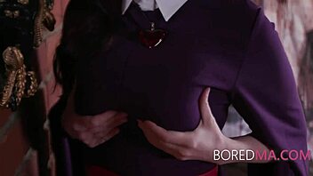 Freeuse action with Evil Queen and Snow White in a hot threesome scene