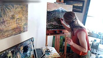 Accidental nudity during artistic performance on Twitch