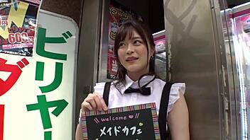 Stunning Japanese beauty in steamy action