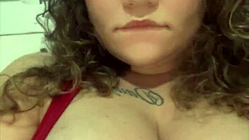 dj brisa guides handjob in noel costume