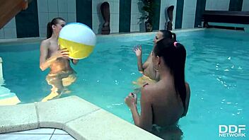 Kari, mea melone, and victoria daniels in blowjob orgy making him squirt