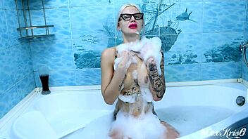 want to see hard face fuck bathroom cum swapping?