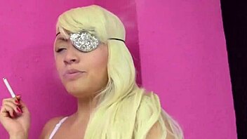 fumar y follar with big tits blonde cumshot